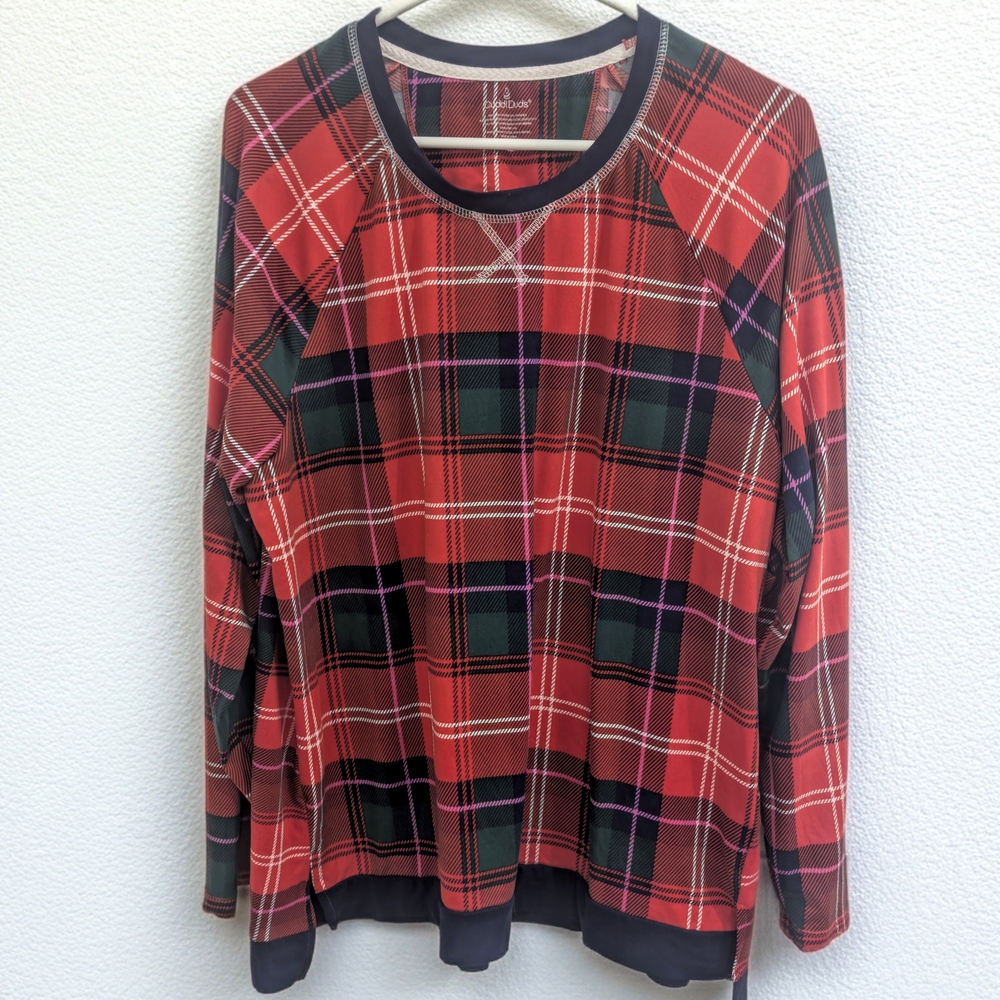 Cuddl Duds Red Plaid Pajama Top